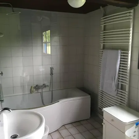 Lejlighed Tranquil Farmhouse See On You Tube *
